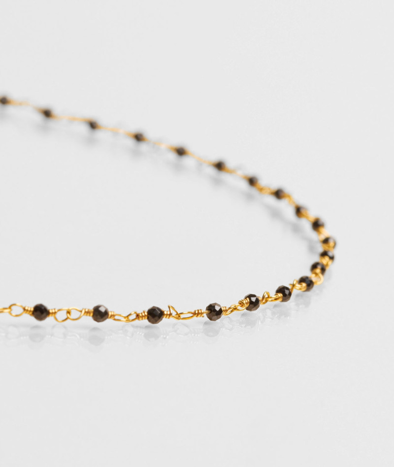 Collier inde noir brillant